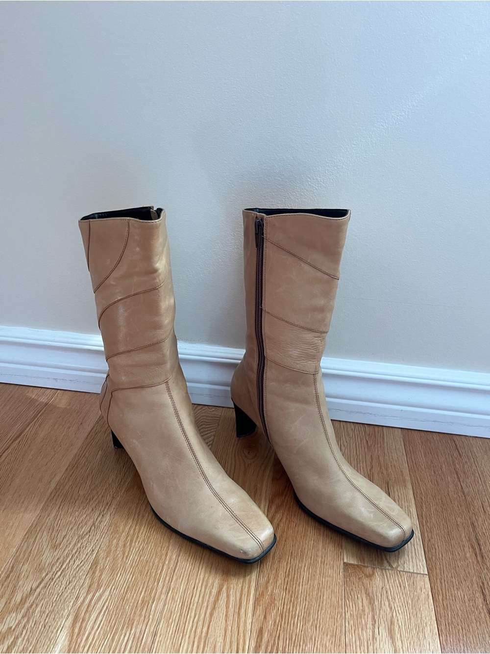 Women’s Tan Mid-Calf Leather Heeled Boots